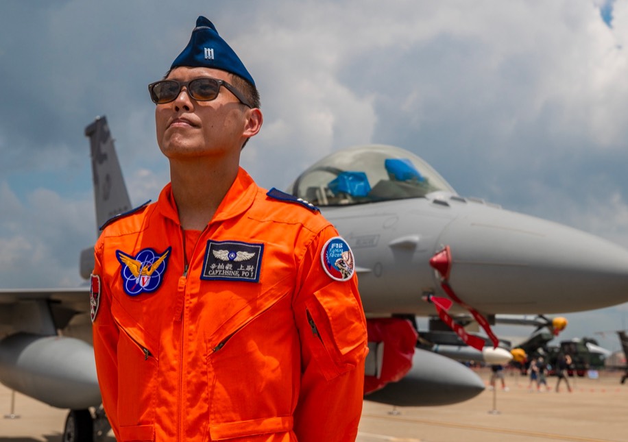 空軍F-16 6700號機失事始末