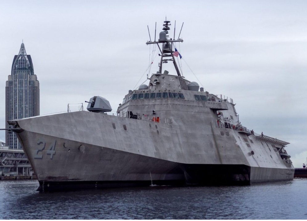 美國海軍部長示警造船產能落後中國 呼籲「戰時狀態」全力追趕