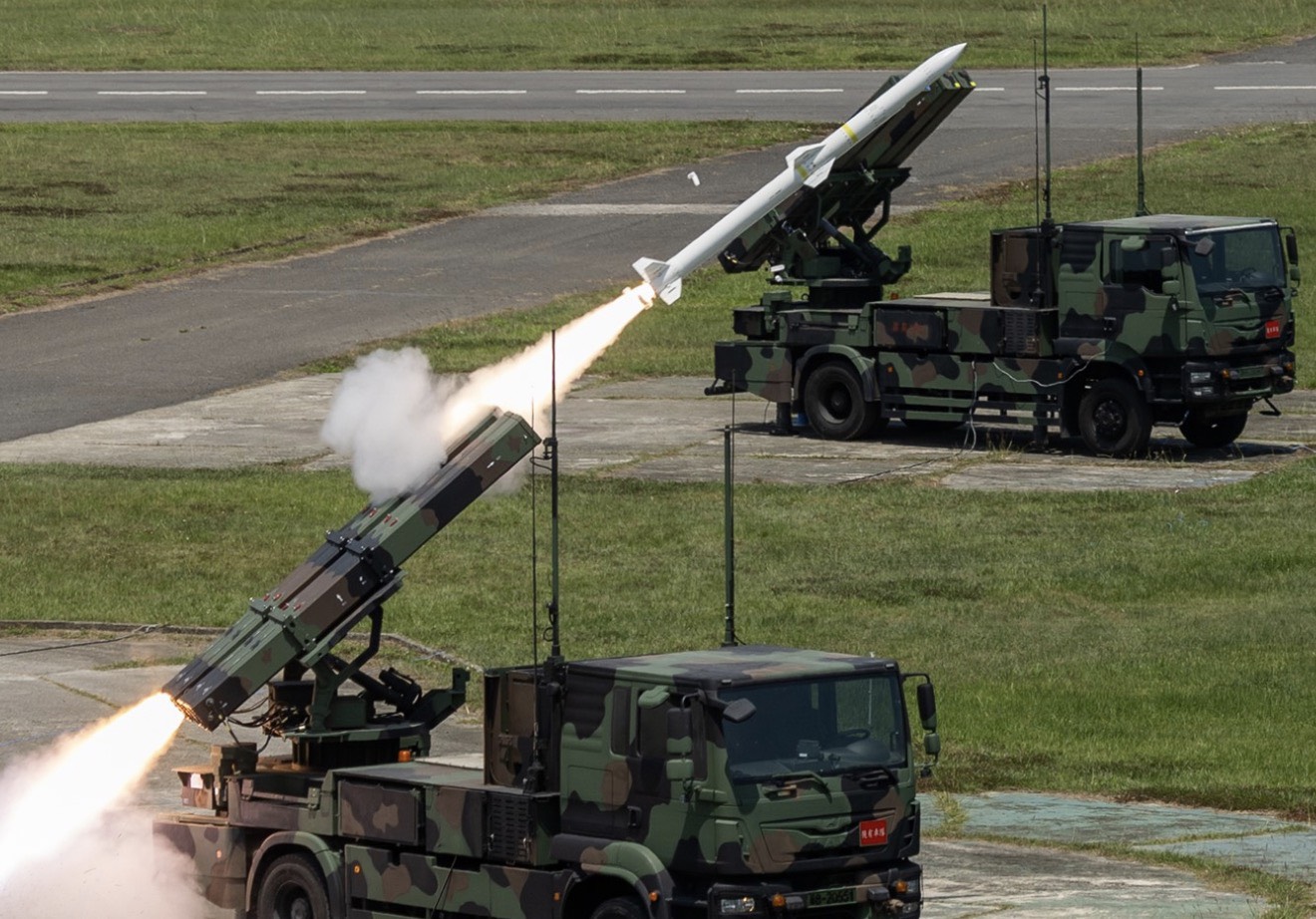 白願付委 藍堅持自有版本