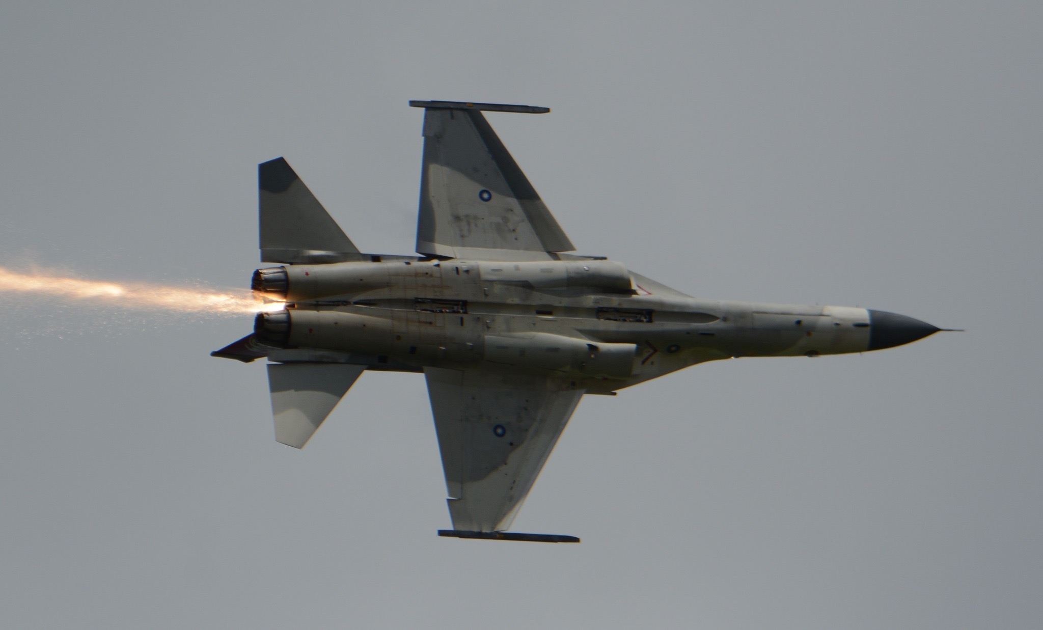 F-CK-1戰機換裝主動電子掃描雷達？