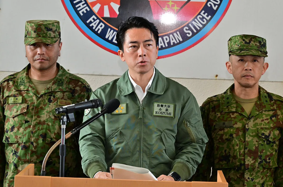 日本防衛大臣小泉說 應該討論核政策 